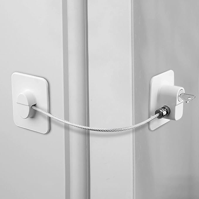 DENUOTOP Cerradura Puerta de Frigorífico con Llave DENUOTOP Cerradura para Puerta de Frigorífico 1 Juego de Cerradura de Refrigerador Blanca Sin Perforación,con Llave,para Refrigerador,Armario,Puerta,Ventana,Cerradura para Niños